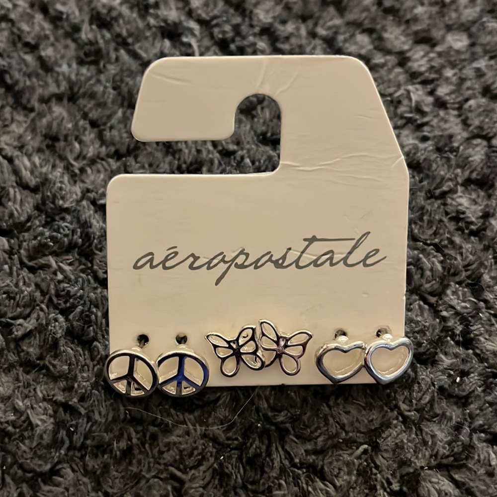 Aeropostale 3-pack stud earrings
